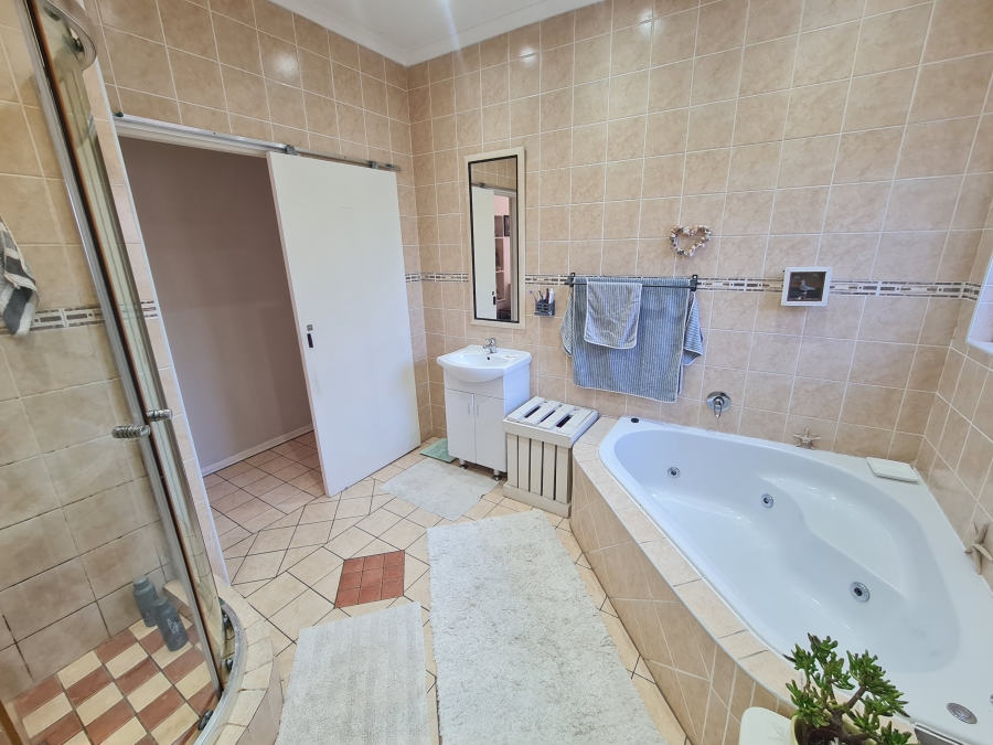 3 Bedroom Property for Sale in Aston Bay Eastern Cape